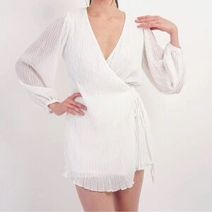 Lena White Crinkle Romper XL Long Sleeve Tie Front Flowy